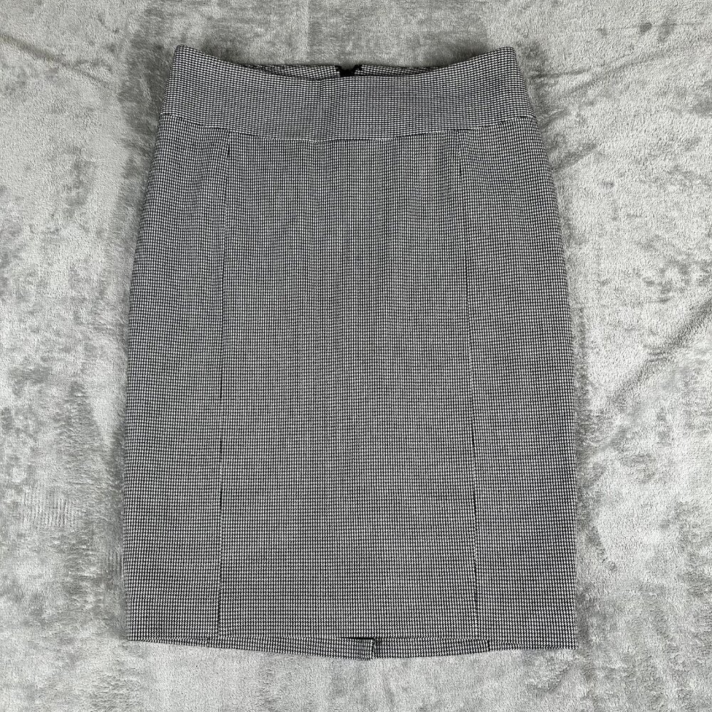 Express Design Studio Pencil Skirt Size 2 Button Back Black White Houndstooth - Picture 2 of 8